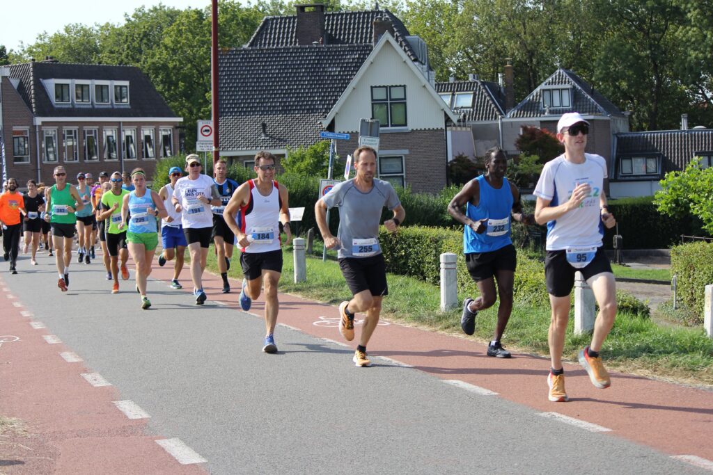 50e Sluizenloop door historisch Vreeswijk