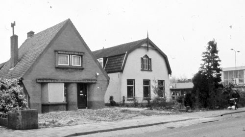Toen & Nu: ‘De witte, boerderijachtige woning aan de Nedereindseweg’