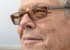 Oud VSP raadslid Herman Troost (75) overleden