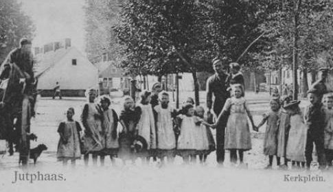 ‘Het St. Elisabethshofje aan het Kerkveld’