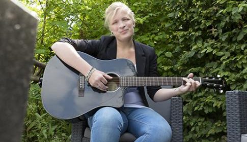 Nieuwegeinse organiseert benefiet concert voor ‘Operatie Glimlach’