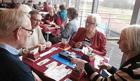 Bridgeclub Nieuwegein viert 50-jarig jubileum