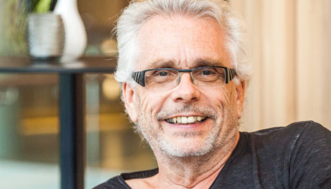 Eerstejaars student Hogeschool voor Journalistiek maakt foto-audio verslag van fotograaf Arend Bloemink