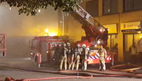 Bewoners rond afgebrand partycentrum starten handtekeningenactie tegen herbouw