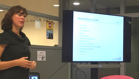 Info-avond over sexting op het Anna van Rijn succes