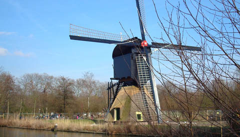 Molen feestelijk geopend maar heeft kwalen