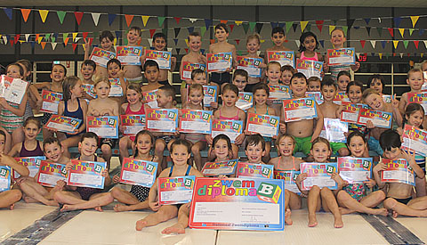 Afzwemmen voor het B-diploma in Merwestein