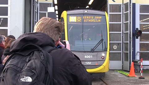 Nieuwe tram gepresenteerd tijdens open middag op de remise