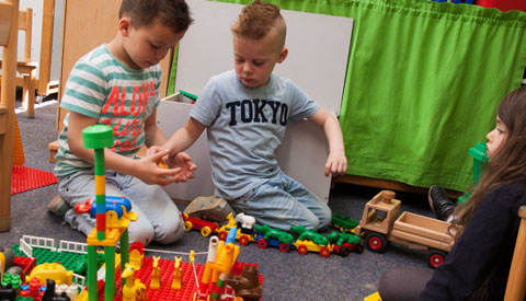 Peuterpret tijdens open dag Margrietschool Zuid