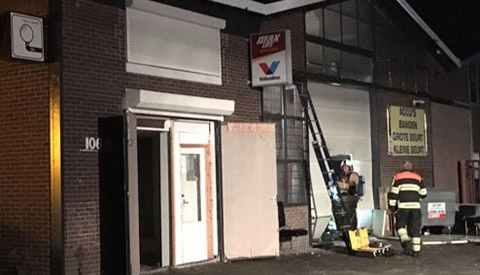 Politie Nieuwegein zoekt tips bij brandstichting Carshop Nieuwegein