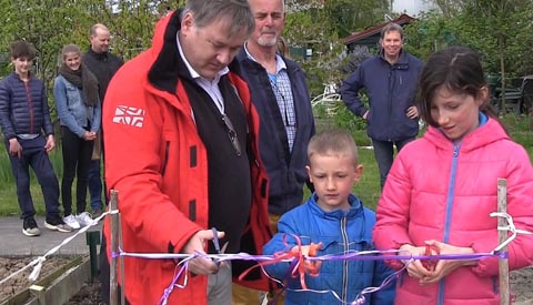 Opening bijenstal op volkstuinenpark De Wiers