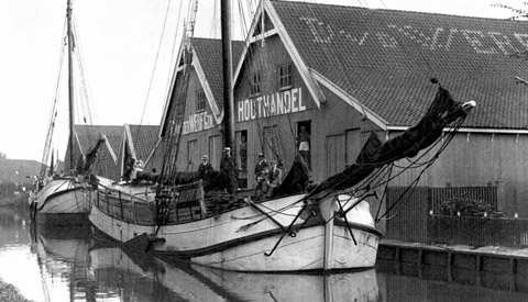 Uiterst zeldzaam scheepstype op helling Museumwerf Vreeswijk