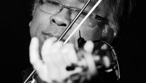 AkoestiCafé past programma van 10 mei aan wegens ongeval bandlid Trio Blue Skies