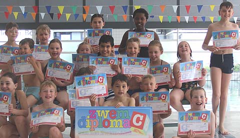 Afzwemmen voor het  C-diploma in Merwestein