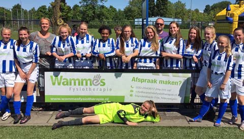 Meiden VSV Vreeswijk MO 15-1 voor de tweede keer kampioen!