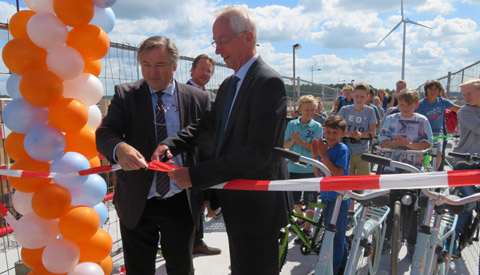 Verlengde brug voor langzaam verkeer over Prinses Beatrixsluis op 26 juni in gebruik genomen