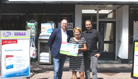 Prijsuitreiking Vitalize Ballonvaart bij DIO Sebas in Nieuwegein