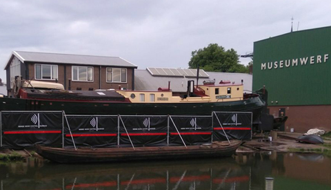 Lelijke schermen splijt Vreeswijk in tweeën