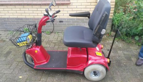 Vermiste bejaarde man op scootmobiel weer terecht na nachtje bij een kennis