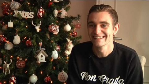 Rodney (22) heeft huis nu al vol met kerstspullen