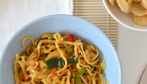 Koken met PEN: ‘Deze week maakt onze ‘kookgek’ een heerlijk bamigerecht’