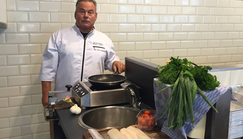 100% Cees. Deze week maakt Maestro Culinaire Cees van Suylekom heerlijk kabeljauw
