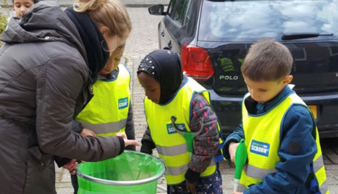 Leerlingen UniQ in actie tegen zwerfafval!