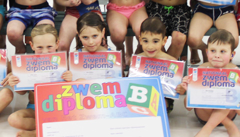 Geslaagd voor het B- zwemdiploma in Merwestein