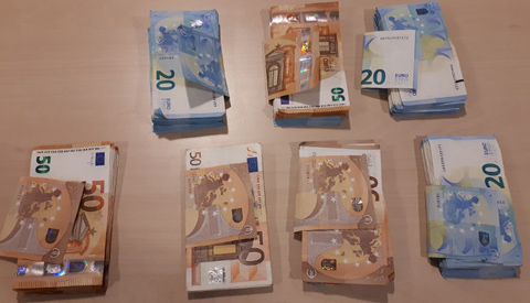 Drugsdealer uit Nieuwegein aangehouden met veel geld en drugs