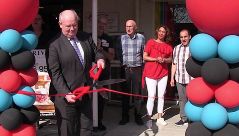 Video: Winkelcentrum Makado heropend door burgemeester Frans Backhuijs