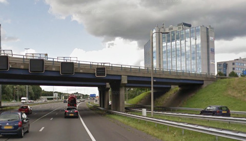 Man overlijdt na springen van viaduct in Nieuwegein