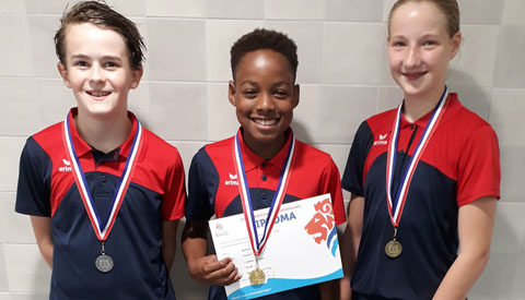 Vier gouden, 2 zilveren en 5 bronzen medailles voor schoonspringers Aquarijn op NK