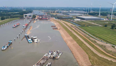 Vanaf maandag 18 juni trillen en heien van buispalen bij Prinses Beatrixsluis