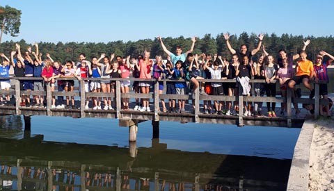 Groep 8 Lucas Galecop zwaait af!