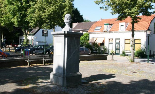 De waterpomp op het Kerkveld: een stille held in Jutphaas