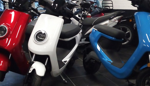 Gemeente geeft € 20.000,00 subsidie voor aanschaf elektrische scooters