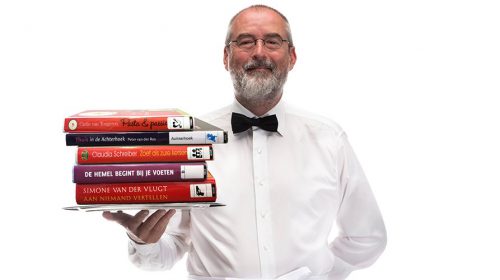 Ronald Giphart en ‘heerlijke hapjes’ in de bieb