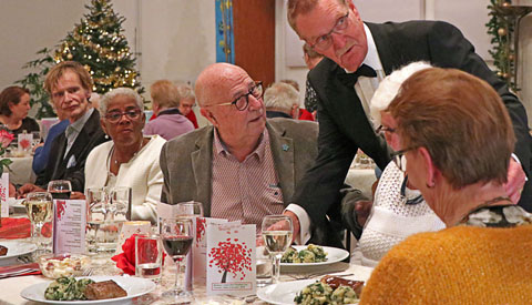 Geslaagd eindejaarsdiner in Dorpshuis Vreeswijk