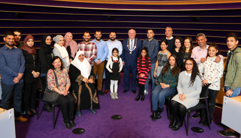 20 Nieuwegeiners ontvingen Nederlandse nationaliteit op Koninkrijksdag