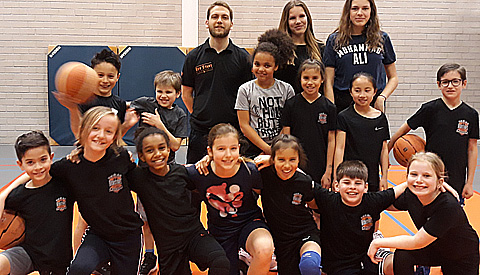 Jeugdteam U-10 van de New Stars ongeslagen kampioen