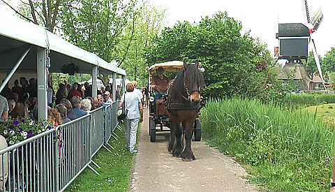 Duurzaamheidsmarkt en Lentefeest in het Natuurkwartier (MEC) goed bezocht
