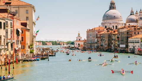 Roeivereniging De Doorslag roeit dit jaar voor het eerst mee met de Vogalonga Regatta in Venetië