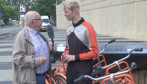 TeamNL fietsen op Sportpark Galecop helpen bij parkeerprobleem Papendorp