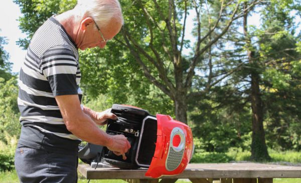 Repair café helpt afvalberg te verkleinen