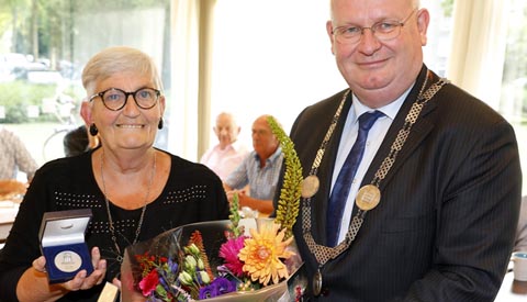 Anna van Rijnpenning voor mevrouw Bep van Kouwen-Puijk
