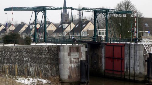 Dichter Ton de Gruijter bericht: ‘de renoverende stad’