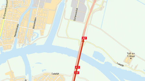 Oprit A27 Nieuwegein uren dicht na ongeluk met bestelbusje