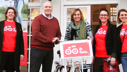 ‘Ik fiets’ naar de maan en terug