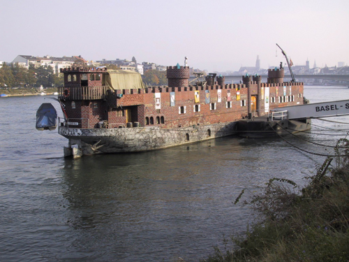 Museumschip Kasteel Vlotburg ligt tijdelijk in Vreeswijk