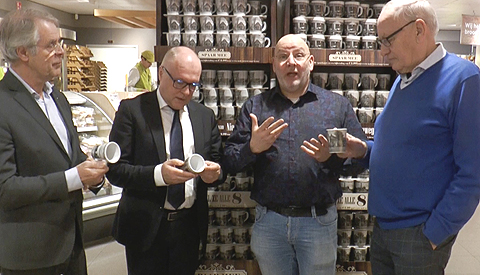 PLUS van Loon start unieke spaaractie